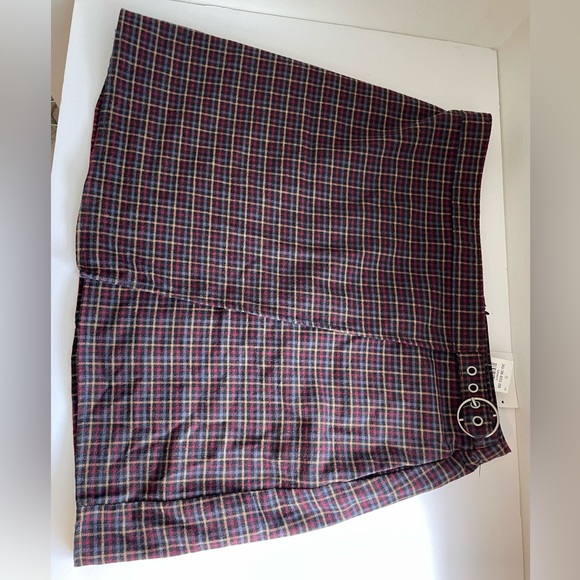 Hollister Miniskirt High Rise, Size Large , Multicolored - Picture 4 of 4